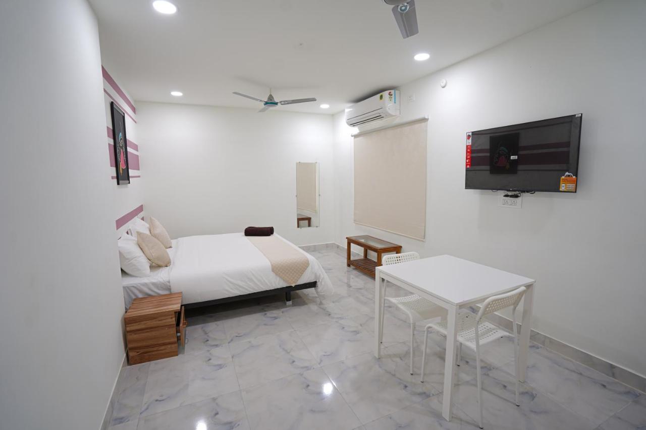 Mahasri Studio Apartments- Brand New Fully Furnished Air Conditioned Studio Apartments Tirupati Eksteriør billede