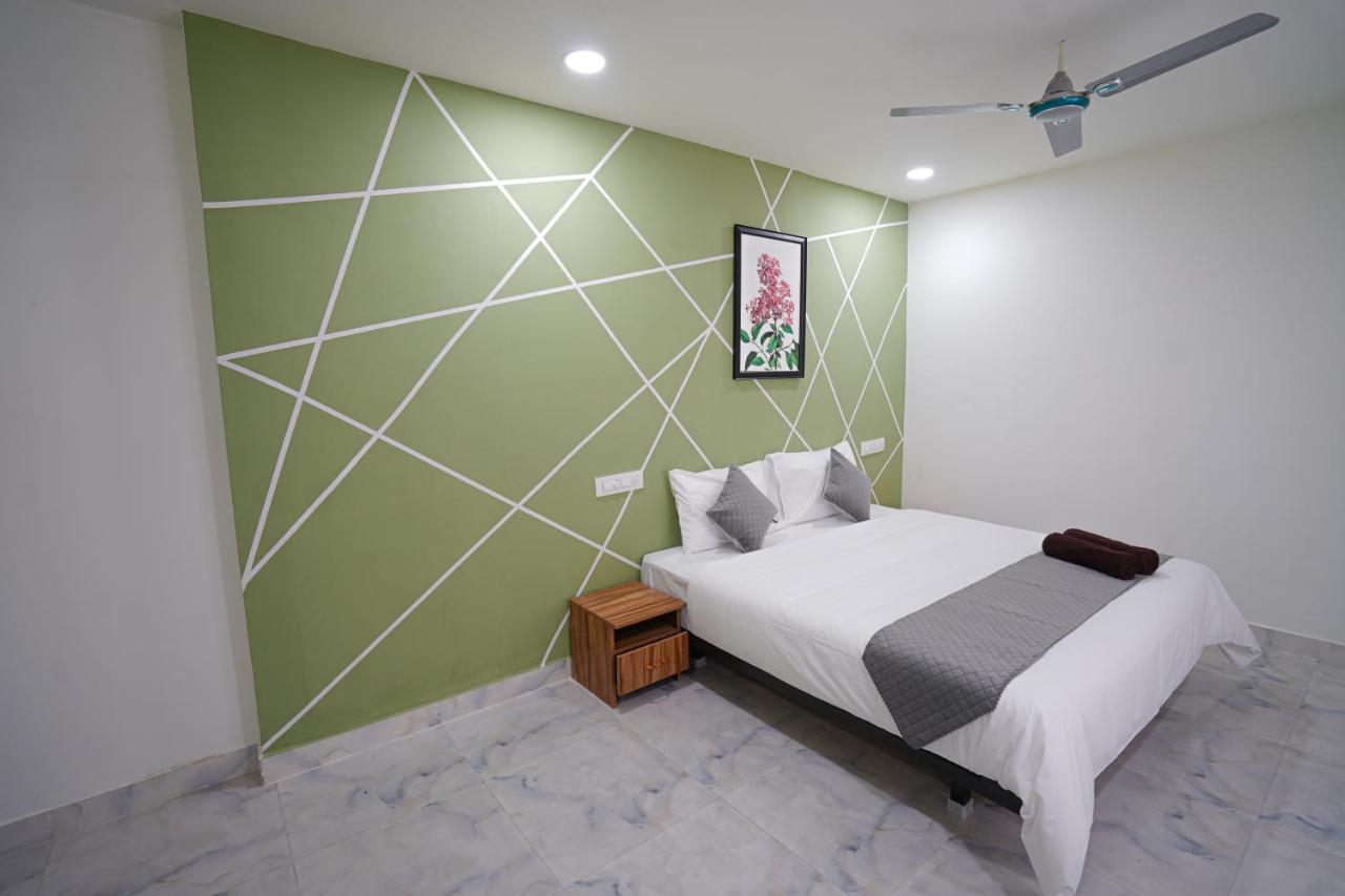 Mahasri Studio Apartments- Brand New Fully Furnished Air Conditioned Studio Apartments Tirupati Eksteriør billede