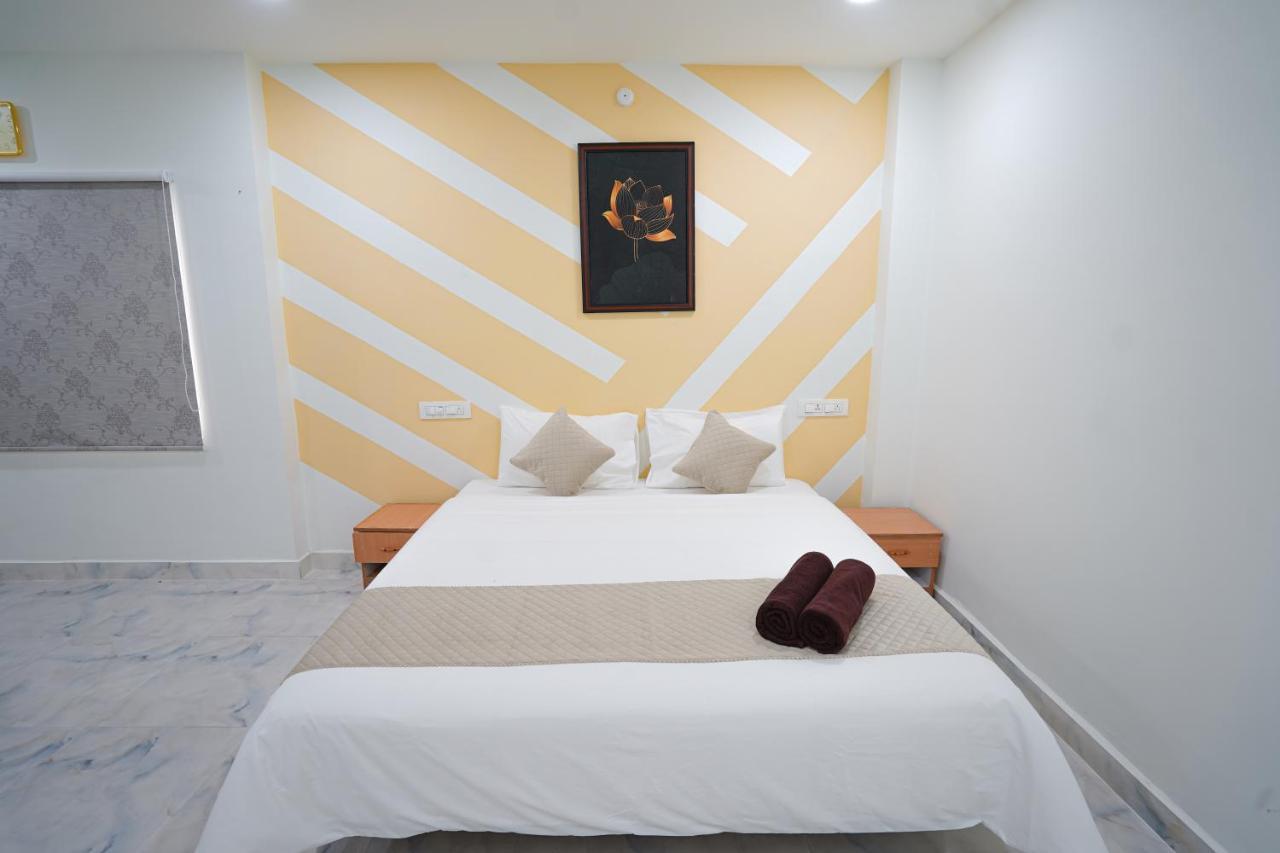 Mahasri Studio Apartments- Brand New Fully Furnished Air Conditioned Studio Apartments Tirupati Eksteriør billede