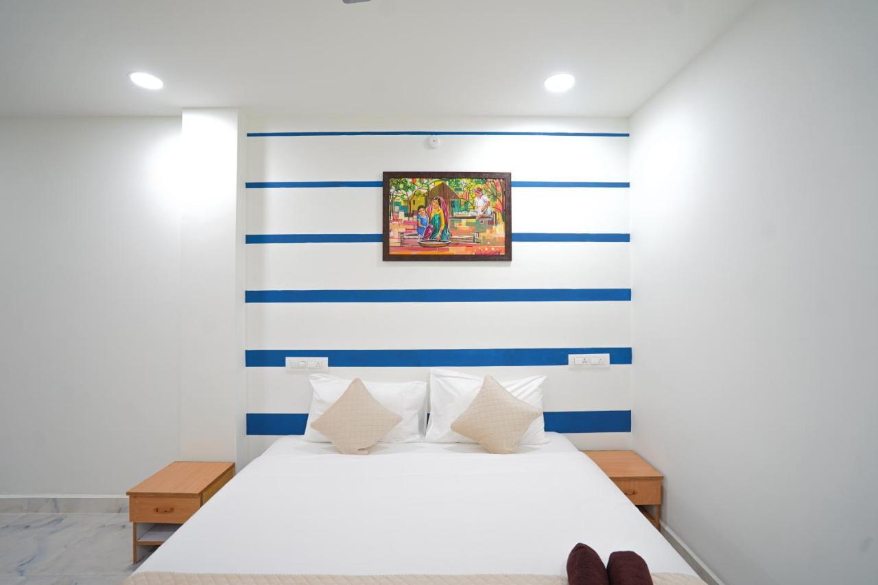 Mahasri Studio Apartments- Brand New Fully Furnished Air Conditioned Studio Apartments Tirupati Eksteriør billede